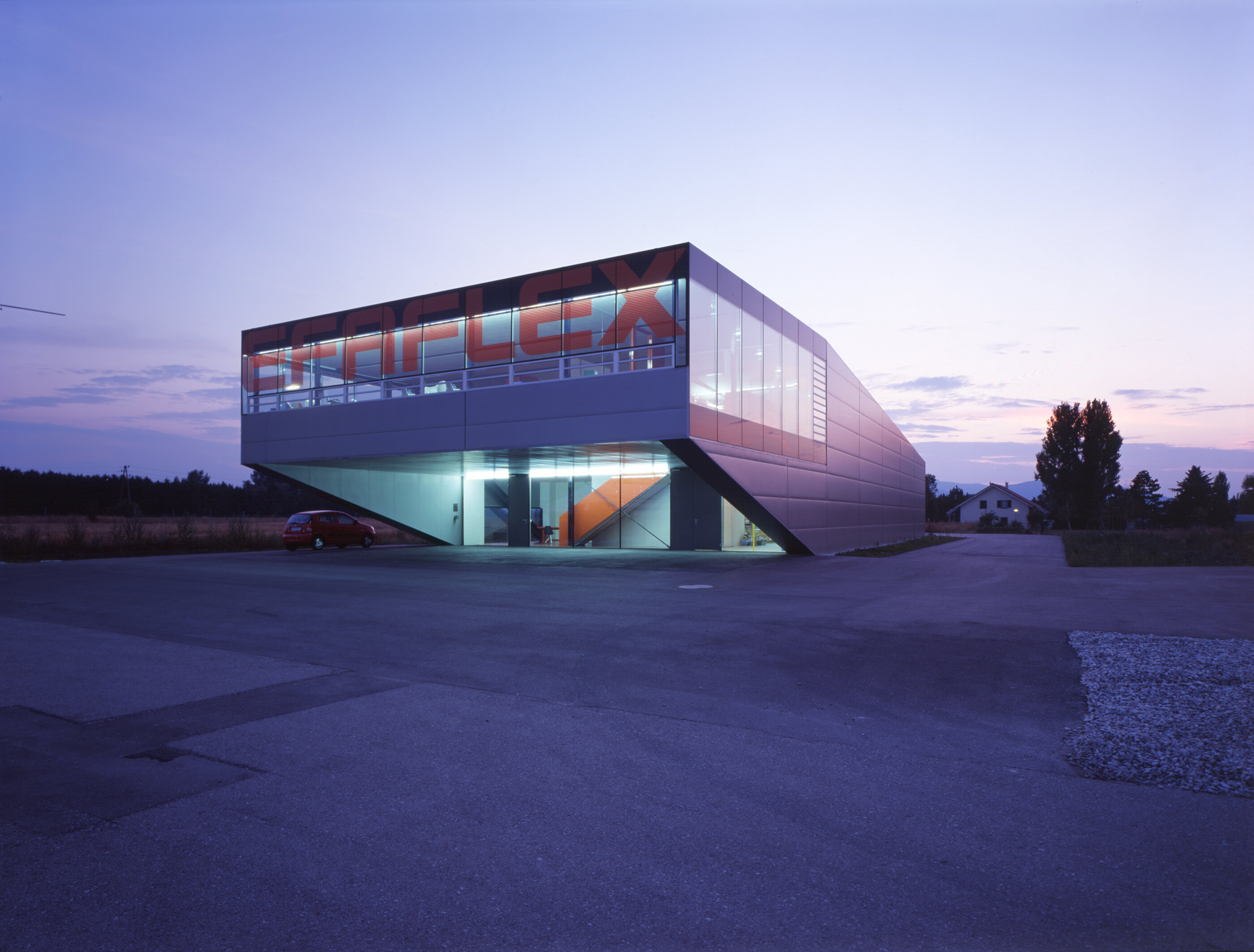 Ansicht Betriebsgebäude Efaflex / Baden bei Wien / Niederösterreich